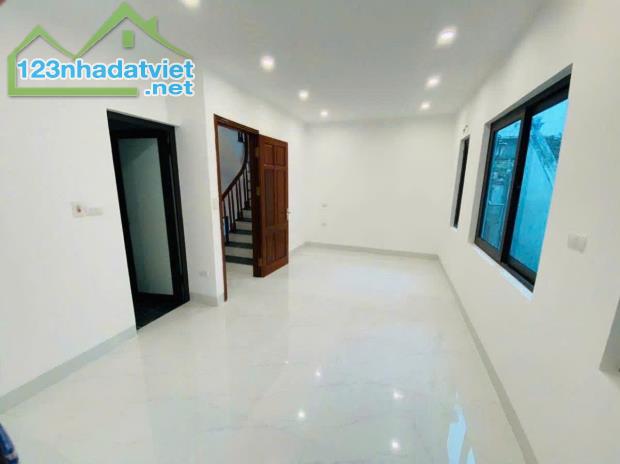 Bán Nhà Lê Quang Đạo 37m², 5 Tầng, Giá Chỉ 6.5 Tỷ - 1