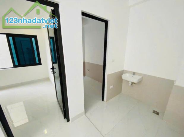 Bán Nhà Lê Quang Đạo 37m², 5 Tầng, Giá Chỉ 6.5 Tỷ