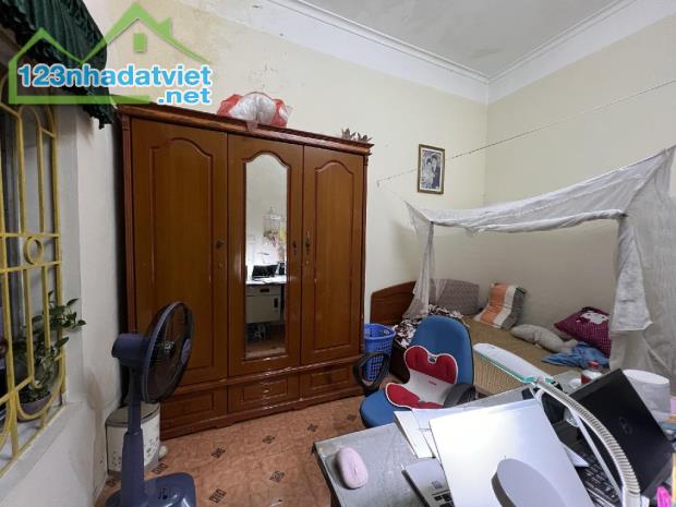 10TỶ CÓ NGAY NHÀ 15M RA PHỐ LẠC LONG QUÂN - 1