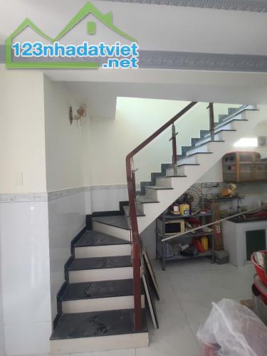 NHÀ 2 MẶT HẺM 3M HẬU GIANG THÔNG THOÁNG - 43M² - 2 TẦNG KIÊN CỐ Ở NGAY - GIÁ 4.7 TỶ - 4