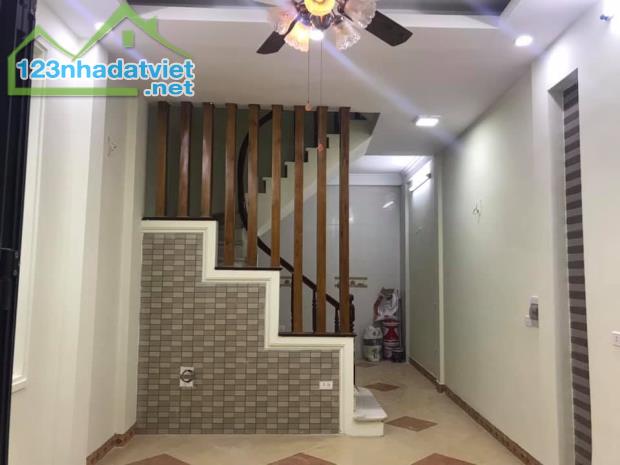 Bán nhà riêng phố Khương Hạ, Thanh Xuân. Dt 39 m2 x 2T x Mt 3,4m. Thoáng đẹp ở ngay. - 1