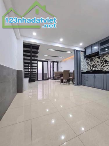 # Nhà Kiệt 325 Hùng Vương, 75m2, gác lửng sạch đẹp, 2.65  tỷ - 2