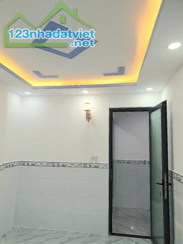 Bán gấp nhà Phạm Viết Chánh P17 Bình Thạnh 50m2 chỉ 2tỷ400 LH x785034814 - 1