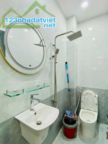BÁN NHÀ GÓC 2 MẶT TIỀN,THUẬN TIỆN CHO KINH DOANH MUA BÁN CUỐI ĐƯỜNG TÂN KỲ TÂN QUÝ  1.750 - 4