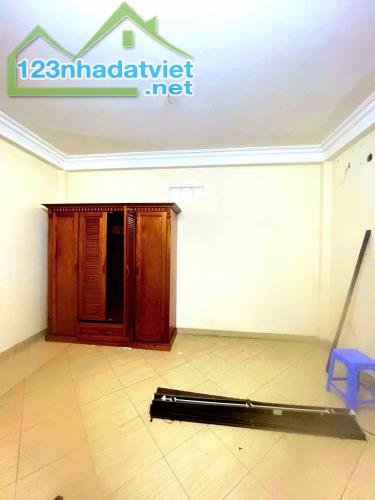 NHÀ ĐẸP PHỐ YÊN HÒA. CẦU GIẤY. 46 M2. 3 MẶT THOÁNG KINH DOANH. GIÁ 10 TỶ. - 4