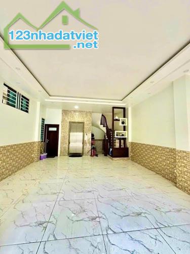 Đầu Tư thu hơn 1 tỷ/năm Đống Đa, nhà mặt ngõ 3 thoáng, 7T thang máy, DT 70m2, MT 4,5m, giá - 1