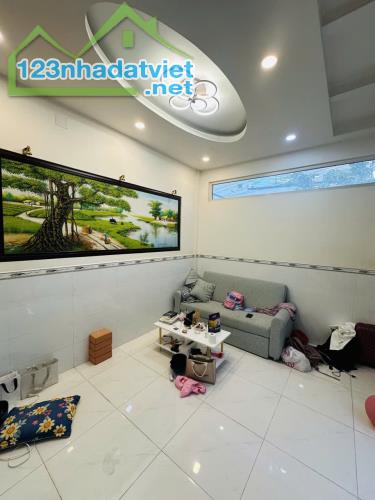 Tân Phú cạnh Go Phú Thạnh nhà mới 2 tầng mới 3Pn-2WC 47m2 4,25 tỷ TL - 1