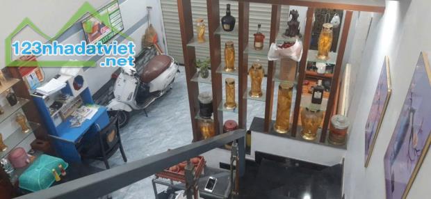 bán gấp nhà phan văn hớn hóc môn 1 trệt 1 lầu 3ph ngủ 3wc giá về tay chỉ có 1.6 tỷ - 1