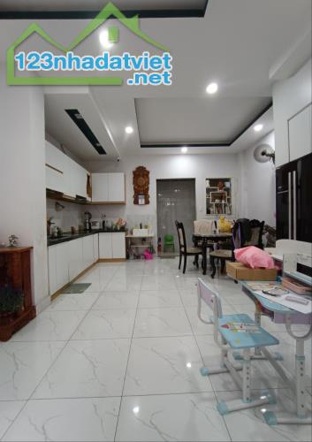 NHÀ QUANG TRUNG P12 GV - GẦN NGÃ 3  VỚI TÂN SƠN - DT 50M² - 2 TẦNG LẦU HƠN 3 TỶ