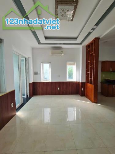 CHO THUÊ NHÀ MỚI TINH KHANG ĐIỀN Q9, DT 75M2, 3 PHÒNG NGỦ, 3 WC, GIÁ THUÊ 13TR. 1 THÁNG - 4