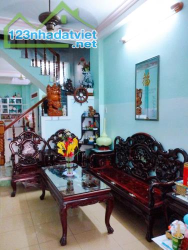 Chủ đi NN nên Bán nhanh nhà 3 tầng hẻm oto đường Hồng Bàng nha Trang  hạ từ 6,2ty còn5,6ty
