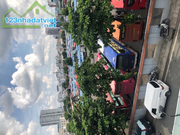 Nhỉnh 30 tỷ có CHDV 7 lầu T.máy hẻm 8m QL 13 150m2 ngang 5.5m 17PN thu nhập 120tr. - 4