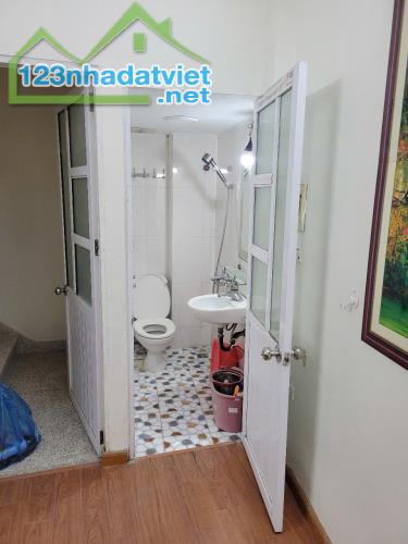 Cho thuê nhà nguyên căn Ngõ Chợ Khâm Thiên 5 tầng, 3 ngủ khép kín, 10 Triệu - 3