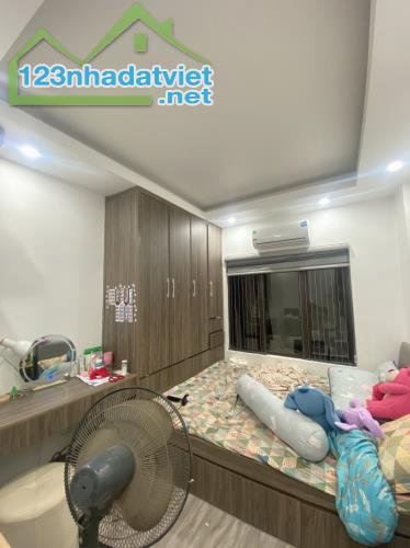 Bán nhà sát Tây Sơn, quận Đống Đa, 30m2x4T, ngõ thông, 10m ô tô tránh, hơn 6 tỷ CTL - 1