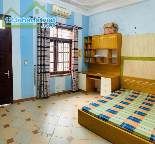Cho thuê nhà LÀM KHO, VP, KD ONLINE, ở nhóm Khu Đại Kim 75m2 x 4 tầng, 5 ngủ,  19 Triệu