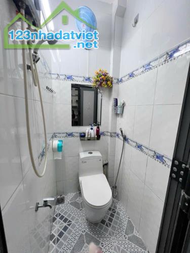 BÁN NHÀ Tỉnh Lộ 10 - HXH THÔNG - DTS 40m2 -NHÀ MỚI Ở NGAY - GIÁ CHỈ 2.45 TỶ - 1