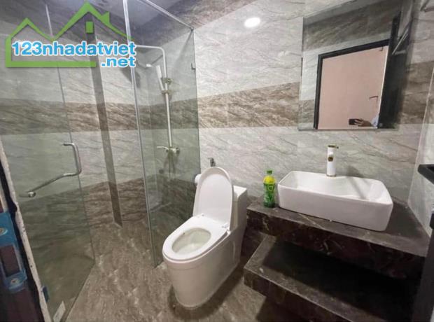 Bán nhà mới Đại Mỗ giá tốt nhất khu vực chỉ nhỉnh 4 tỷ có nhà 5 tầng, 4 phòng - 4