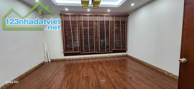Phân lô Trung Kính, 2 thoáng, 25m ra phố, 64m 5 tầng 5.5m mặt, Giá 24.8 tỷ. Lh 0796193699