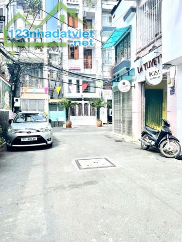 VỊ TRÍ CỰC ĐẸP! Bán Nhà 2 Tầng Xe Hơi Né Trần Quang Diệu, 38m2, 6 Tỷ TL