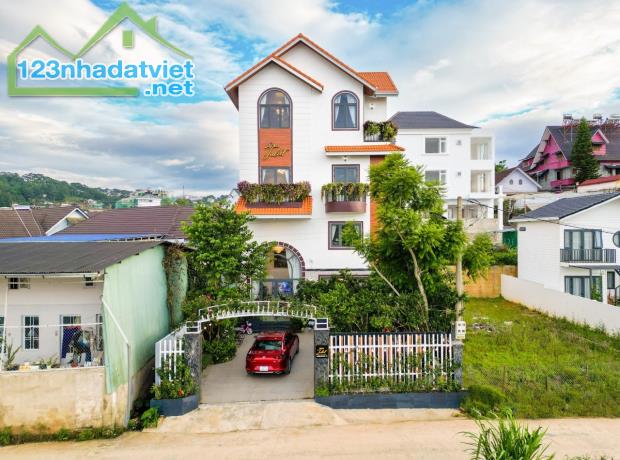 ĐẸP – XỊN LÀ EM SÂN VƯỜN VIEW CỰC CHILL