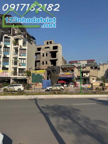 Siêu Phẩm Ngọc Thuỵ - LB  .64,4m2 .MT5m.6tầng , full nội thất , Ô tô đỗ - 2