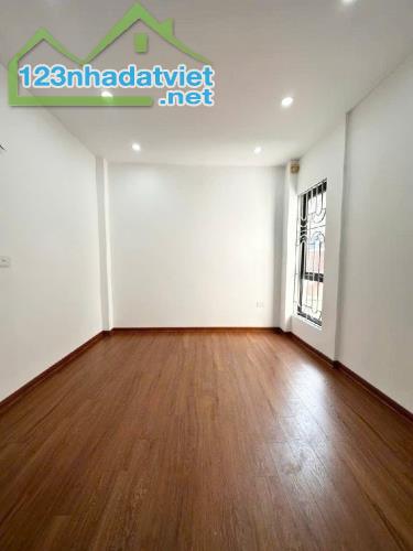 BÁN NHÀ PHỐ ĐẠI AN - 1 NHÀ RA Ô TÔ TRÁNH - THIẾT KẾ HIỆN ĐẠI