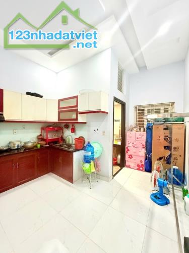 Bán nhà gấp bán: Diện Tích lớn hơn 70m2 chỉ Hơn 3 tỷ, Gần Trung Tâm Bình Tân - 2