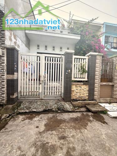 Bán nhà gấp bán: Diện Tích lớn hơn 70m2 chỉ Hơn 3 tỷ, Gần Trung Tâm Bình Tân - 1