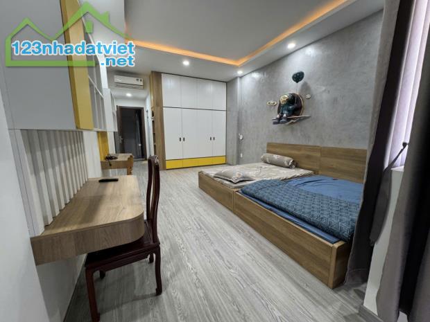 Cần Bán Gấp HXT Dương Quảng Hàm  P5  5,7m x 23m , 4 Lầu ,Giá  14,2 tỷ Thương Lượng Mạnh. - 2