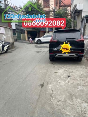 Bán Nhà Khu Vực Tây Mỗ-Nam Từ Liêm-Nhà Đẹp-Ngõ Thông- Ô Tô Đỗ Cửa: 5 Tầng. Nhỉnh 5 Tỷ