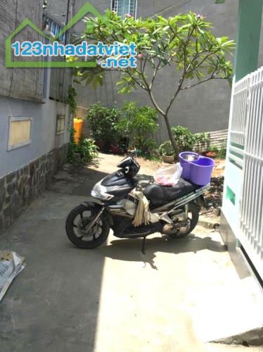 Bán Gấp Nhà Nguyễn Duy Trinh Q2, Giá rẻ So với khu Vực, Giá chỉ 4.25ty - 2