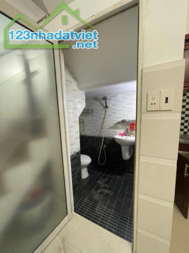 MT KINH DOANH ĐS 12 - GẦN CÔNG VIÊN LÀNG HOA - 52M2 (4x13) SỔ VUÔNG - 4 TẦNG - 4PN CHỈ - 4