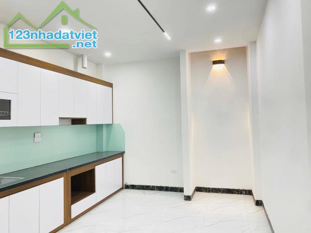 Bán nhà Đẹp Kim Giang 46m2, 5T, 6N, Sổ Vuông, Ngõ Thông, Thang máy, Ở&Cho Thuê Đều Đỉnh - 3