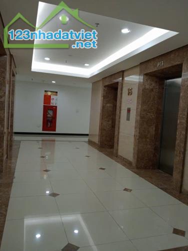 CC 5* full nội thất, 3 ngủ 2wc, PK rộng bạt ngàn Golmark City 6.x tỷ