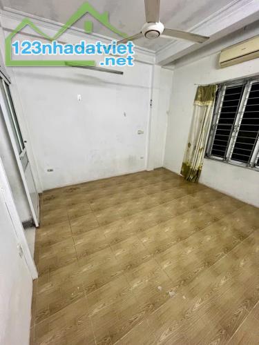 Bán nhà đẹp sẵn nội thất - vào ở luôn