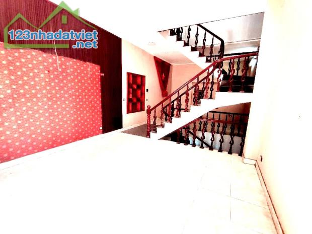 Siêu hiếm- Bán nhà Lò Đúc,Hai Bà Trưng-10m ra ô tô- 41m x5T,MT 4,54m, Nhỉnh 10 tỷ - 3