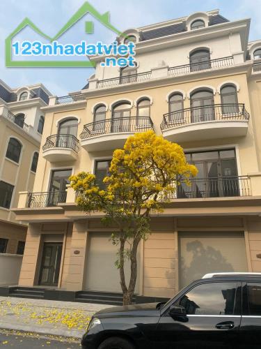 (LÔ GÓC) Bán BT đơn lập HD 50-18 Vinhomes WonderCity Đan Phượng 145mx4T MT 18m view - 2