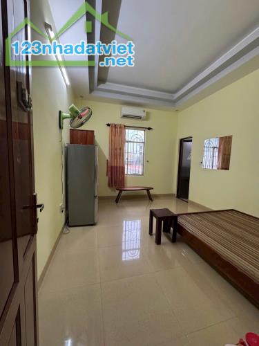 CẦN BÁN CĂN HỘ 3 TẦNG HUY CẬN ĐÀ NẴNG,DÒNG TIỀN ỔN ĐỊNH 33tr/ THÁNG  • Diện tích đất: 143m - 3
