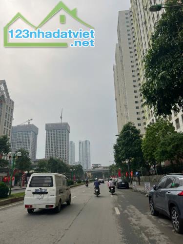 Phân lô Trần Phú, sát chung cư Hồ gươm plaza, 4 tầng gara ô tô. Giá 9 tỷ 1 - 4