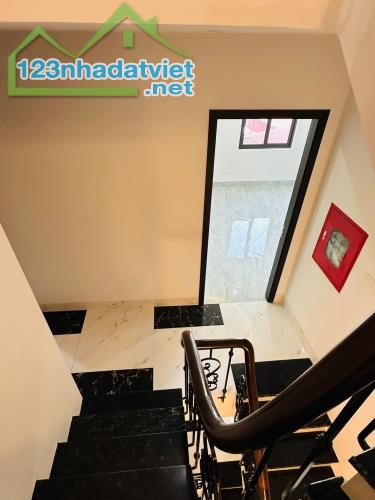 Bán Nhà  8T, Ô tô tránh , KDoanh, Ngô Quyền-Hà Đông, Chỉ 13 Tỷ - 2