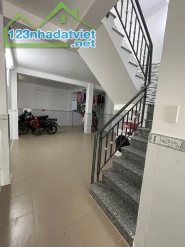 Căn hộ dịch vụ 5 Tầng, 114,5m2, thu nhập 480triệu/Năm, 1452 Huỳnh Tấn Phát, Phú Mỹ Quận - 1