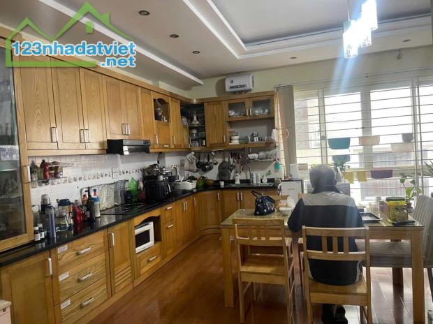 BÁN NHÀ PHỐ VĨNH PHÚC 55M-6T-26TY-BA ĐÌNH
LH: 0982760596 - 1