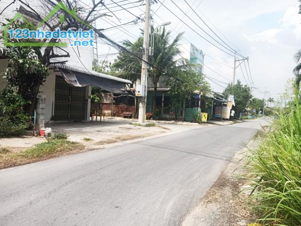 Bán nhà xưởng đường Đặng Thị Thưa - 172m2 - 7x24 - 144m2 thổ cư - xã Tân Thạnh Đông - Củ - 3