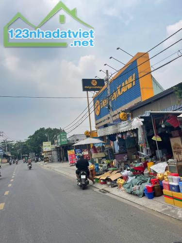 Nhà mặt tiền có dãy trọ bên trong - gần KCN long hậu nhà bè - giá 1 tỷ750tr - 2