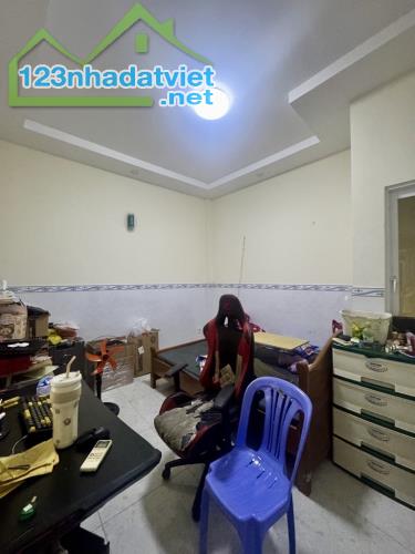 Nhà bán Lưu Hữu Phước. Phường 15 . Quận 8 . DT 4mx11,4m x 3Lầu DTSD 126m2 . BTCT kiên cố. - 1