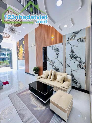4x18m Nhà 4Tầng BTCT tuyệt đẹp - Mặt tiền đường 10m Thạnh Xuân Quận 12 chỉ nhỉnh 6tyTL - 3