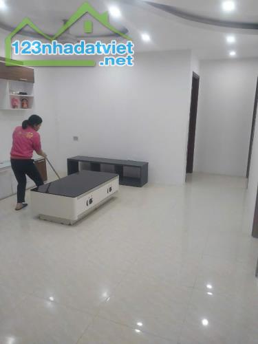 Căn hộ 83m2 3PN 2WC full nội thất khu đô thị Mỹ Đình II giá hơn 4 tỷ