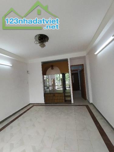 Bán nhà hẻm 131 Kinh Dương Vương Quận 6 - 53m2