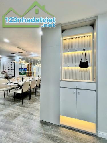 Bán Nhà Phú Đô, Vị Trí Cực Hiếm, Nhà Mới Thang Máy, Ô tô Đỗ Cửa, Giá 8x Tỷ - 2