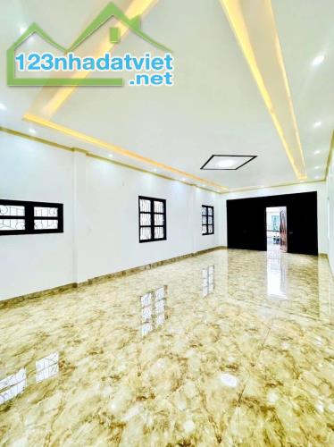Bán nhà 4 tầng mặt tiền Hà Huy Tập - Sát Trần Cao Vân - Ngay UBND Quận - Giá 12.8 tỷ TL - 3
